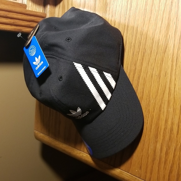 ADIDAS STRAPBACK HAT - Picture 2 of 8